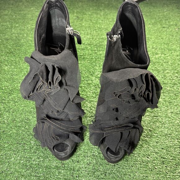 Giuseppe Zanotti Black Suede Frill Peep Toe Ankle Boots High Heels Size 37 US 7 - Picture 2 of 8